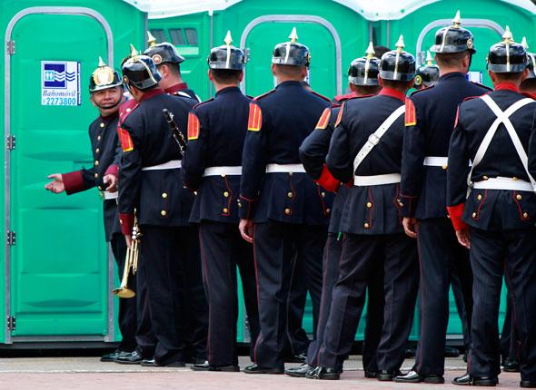 Частое мочеиспускание у мужчин: наиболее "популярные" причины и сопровождающие симптомы