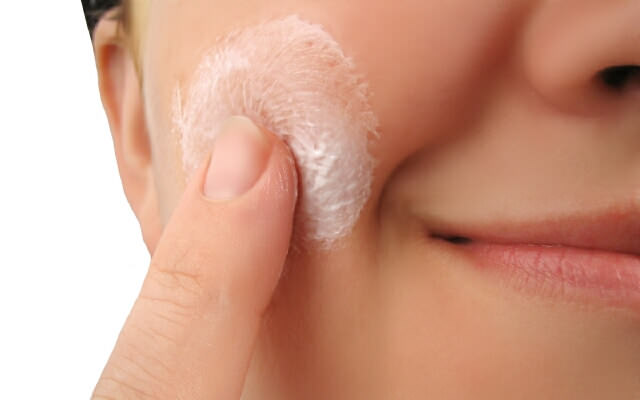 Артифициальный дерматит (контактный)