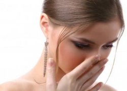 Как избавиться от неприятного запаха изо рта