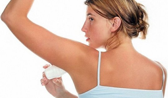 Гипергидроз и гормоны: топ-5 причин повышенной потливости